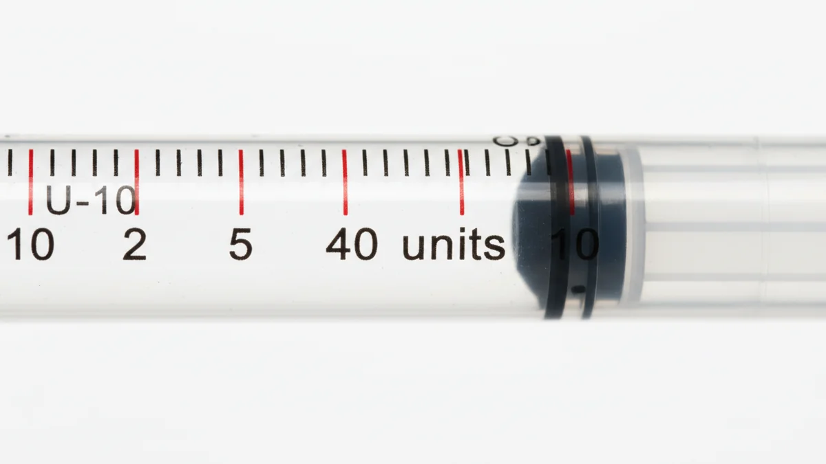 BPC-157 dawkowanie – protokoły dla różnych celów (regeneracja, kontuzje, jelita)